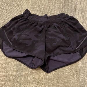 Lululemon hotty hots